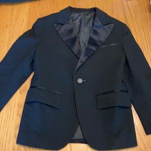 EUC Sz 6 black tuxedo coat